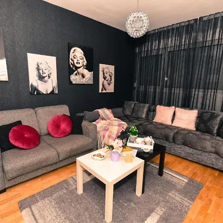 Chic Retreat Apartment